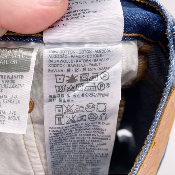 Levi’s High Rise Button Fly Distressed Jean Shorts Size 25 - Picture 6 of 7